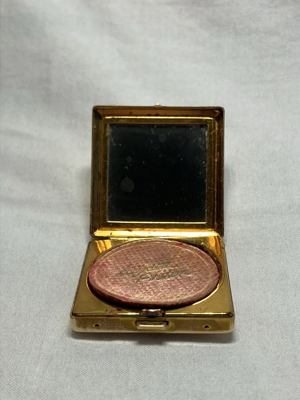 Vintage Elizabeth Arden Rouge Blush Compact